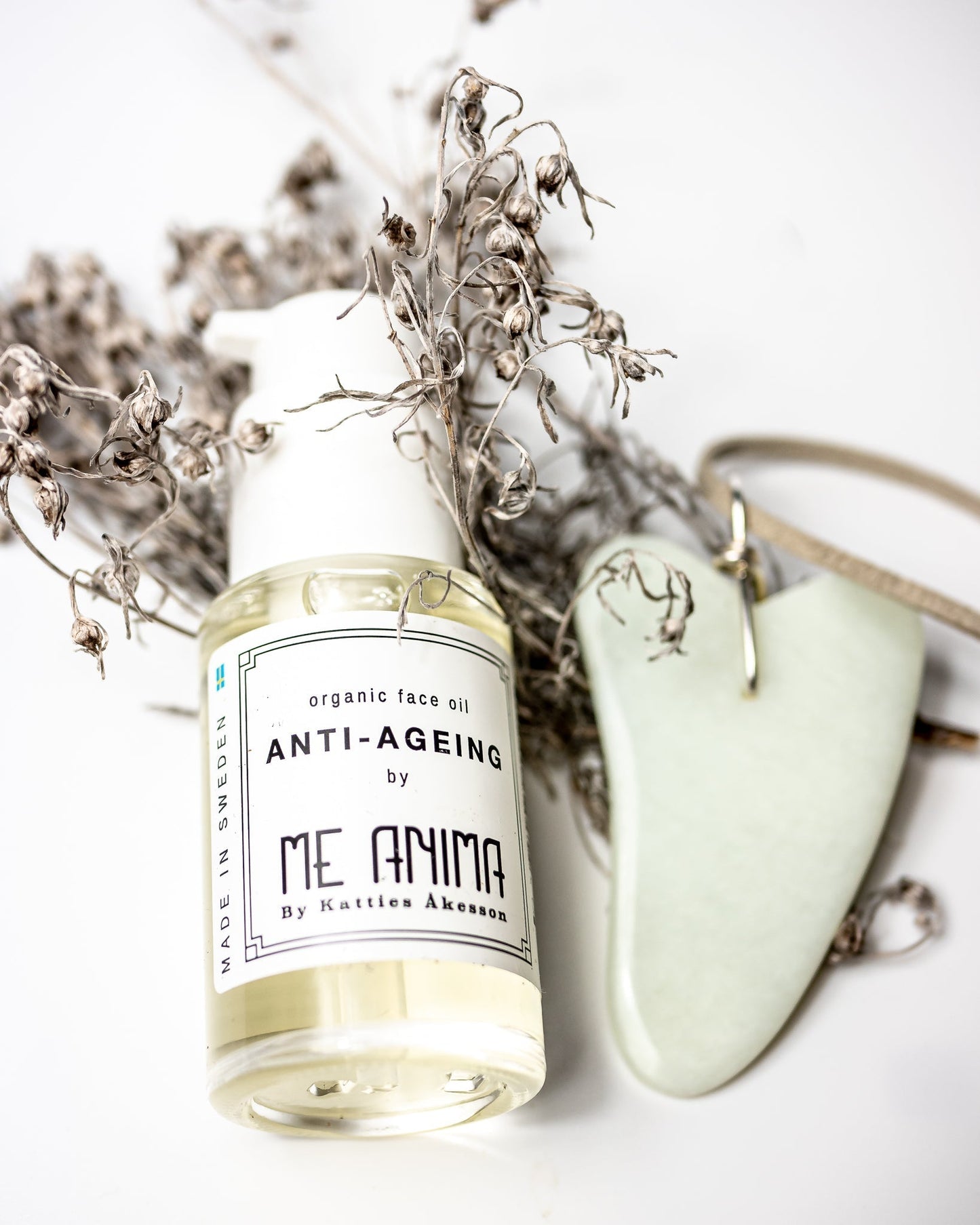 Lär känna Me Animas Face Oil Anti-Ageing – som vi kallar kärleksfullt för "Antitant"