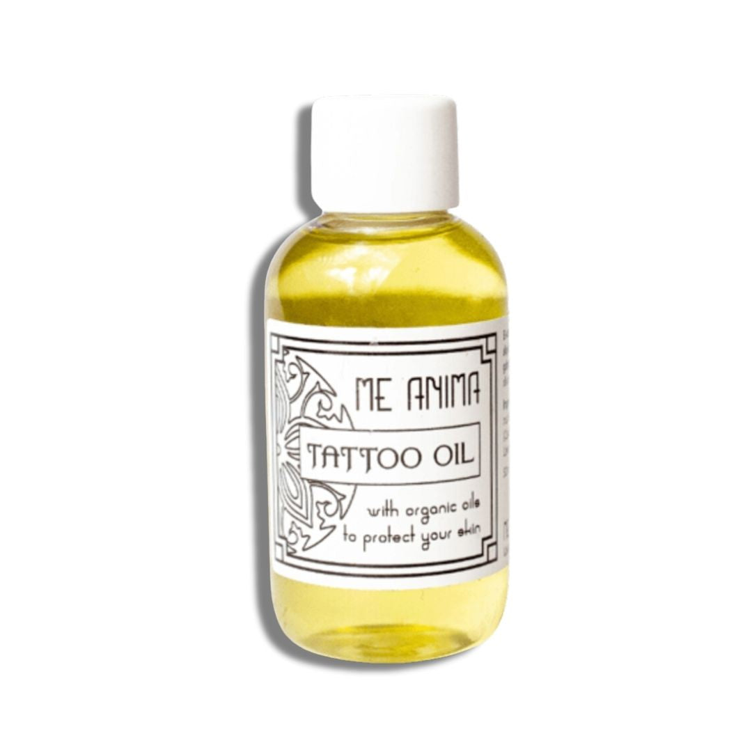Tatueringsolja från Me Anima – en vårdande olja med ekologiska ingredienser som skyddar, återfuktar och bevarar färgen i tatueringar. Passar både nygjorda och äldre tatueringar.